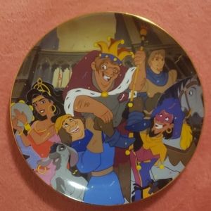 Disney Ornamental plate. "The hunchback of Notre D